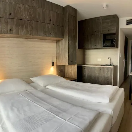 Apartimo Muenchen-unterhaching 3*