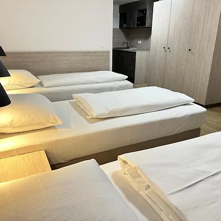 Apartimo Muenchen-unterhaching 3*